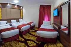 غرفة-رباعية-فندق-ديار-السلام-المدينة-المنورة-وهو-من-ارخص-سعر-عمرة-في-مصر